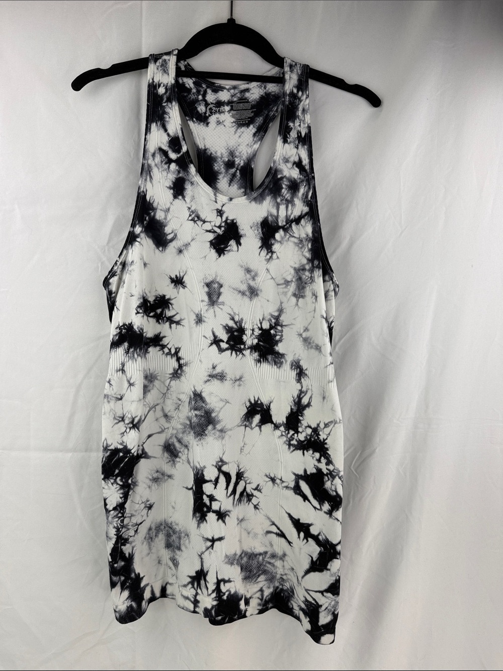 ZYIA Active Women’s Size M Copper Charged Black & White Tie-Dye Racerback Tank